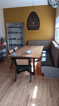 Kitchen nook seating.
