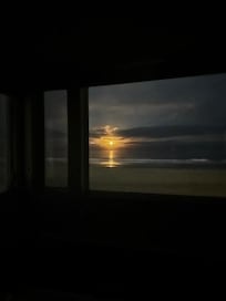 Waking up to this at 4 am : )