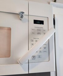 Microwave handle