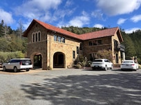 Beautifully private
house.