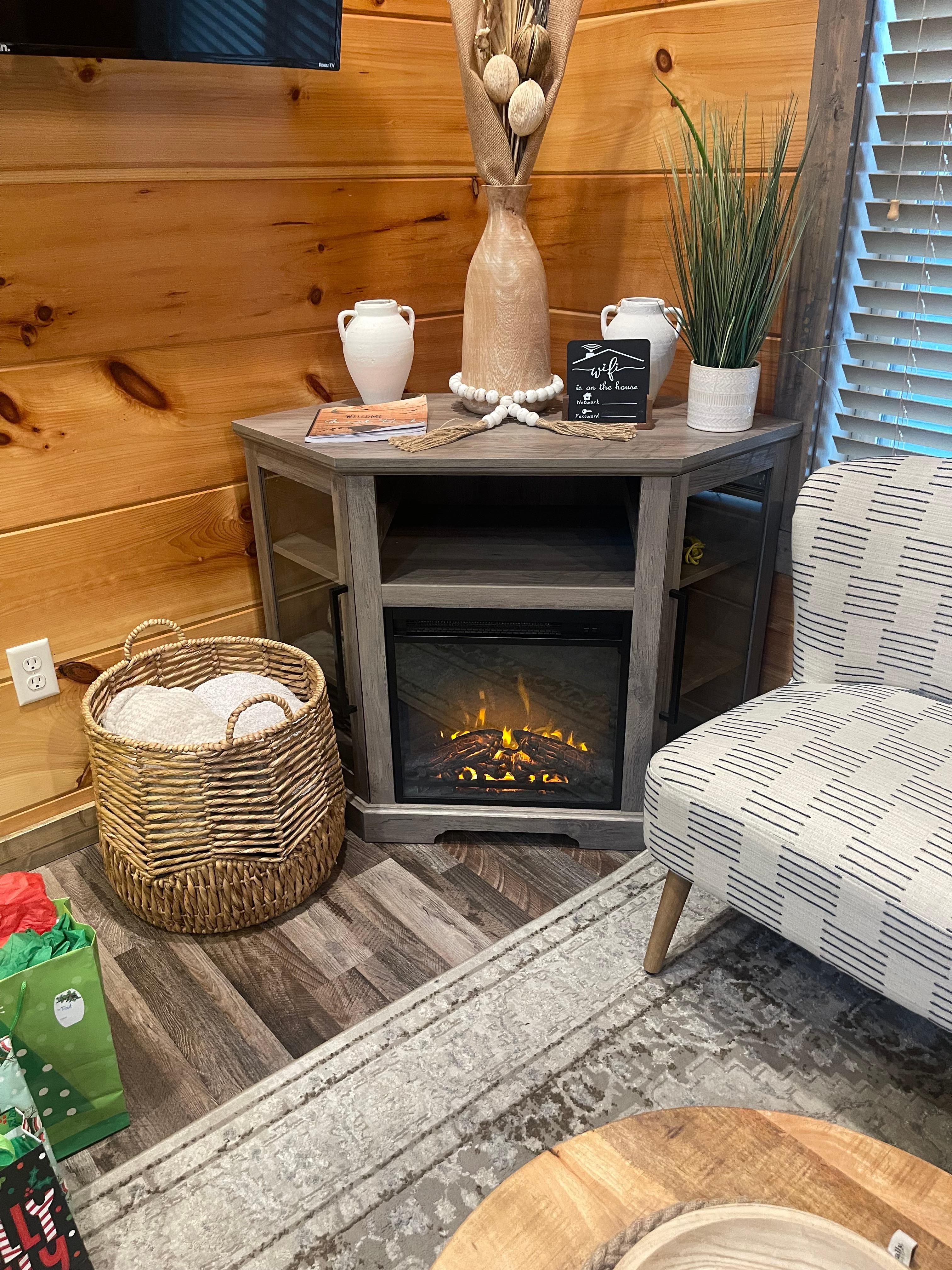 Living room (upstairs)