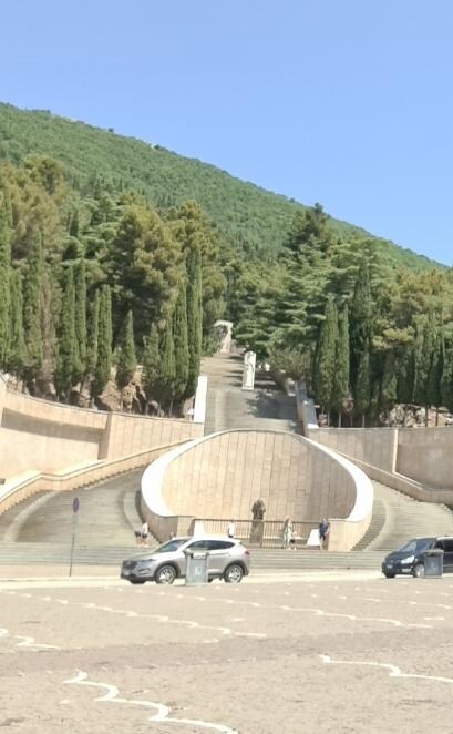 Scalinata Via Vrucis Monumentale.
