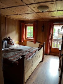 2. Schlafzimmer