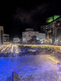 湯畑のライトアップ
7時台は人も少なくゆっくりとみれます。8時過ぎると人が多くなります。