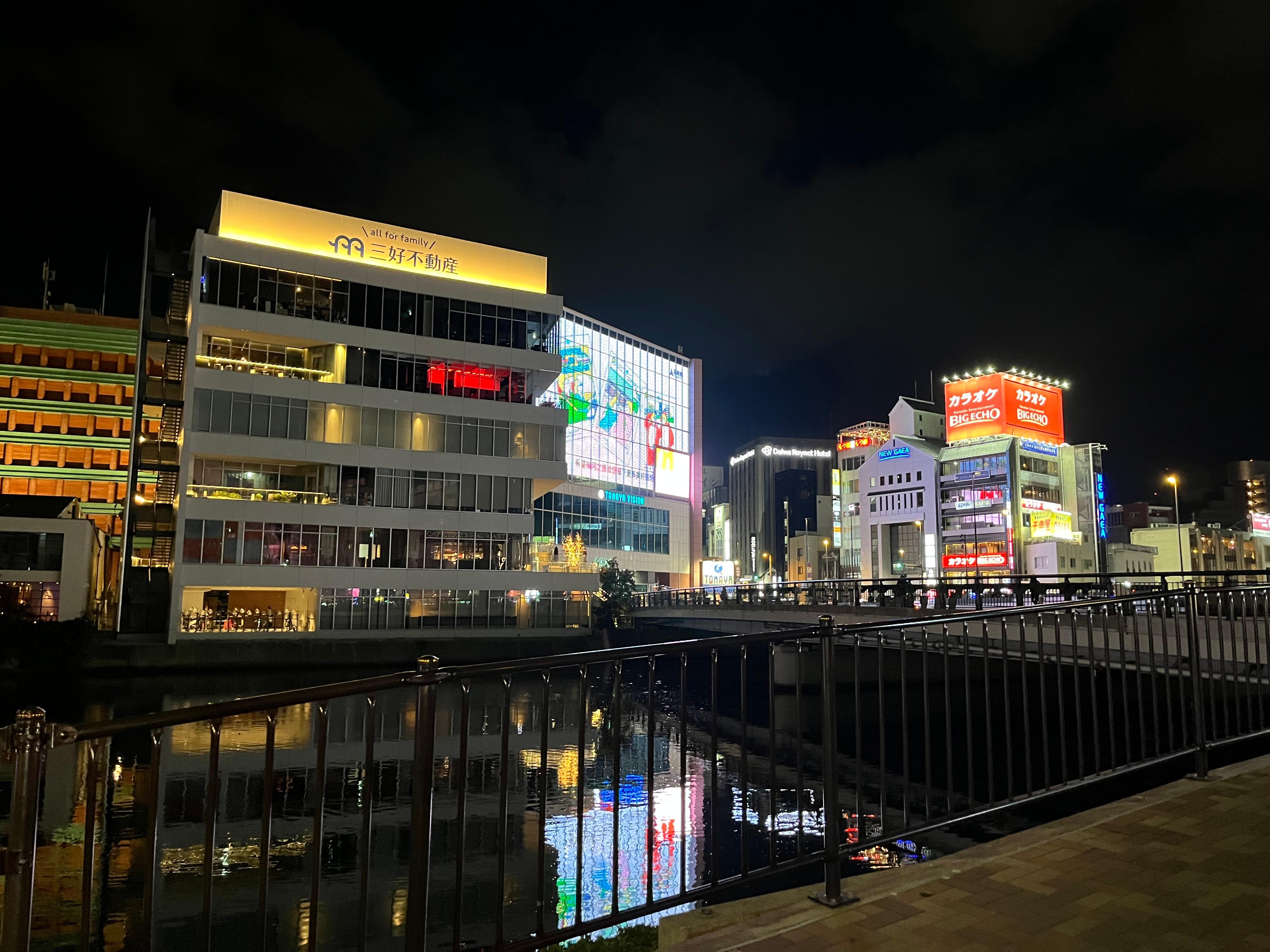繁華街も激近のロケーションもバッチリですね。