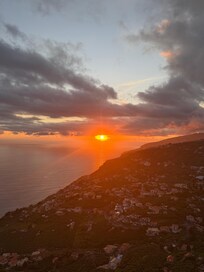 Elke avond een fabelachtige zonsondergang van ons balkon