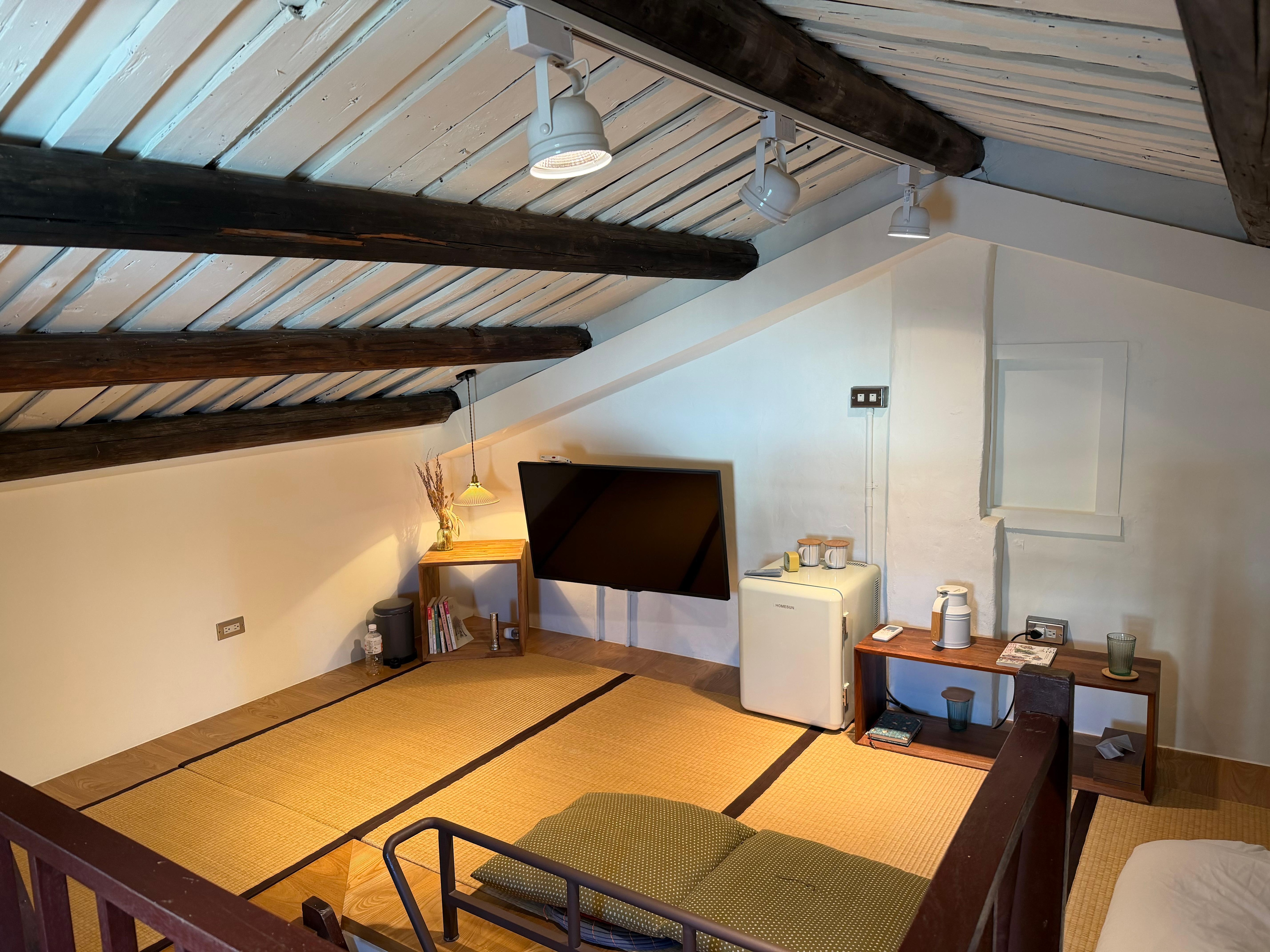 ドミトリールーム。畳がとても落ち着きます