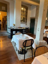 Breakfast area with honey comb in the backgrpund