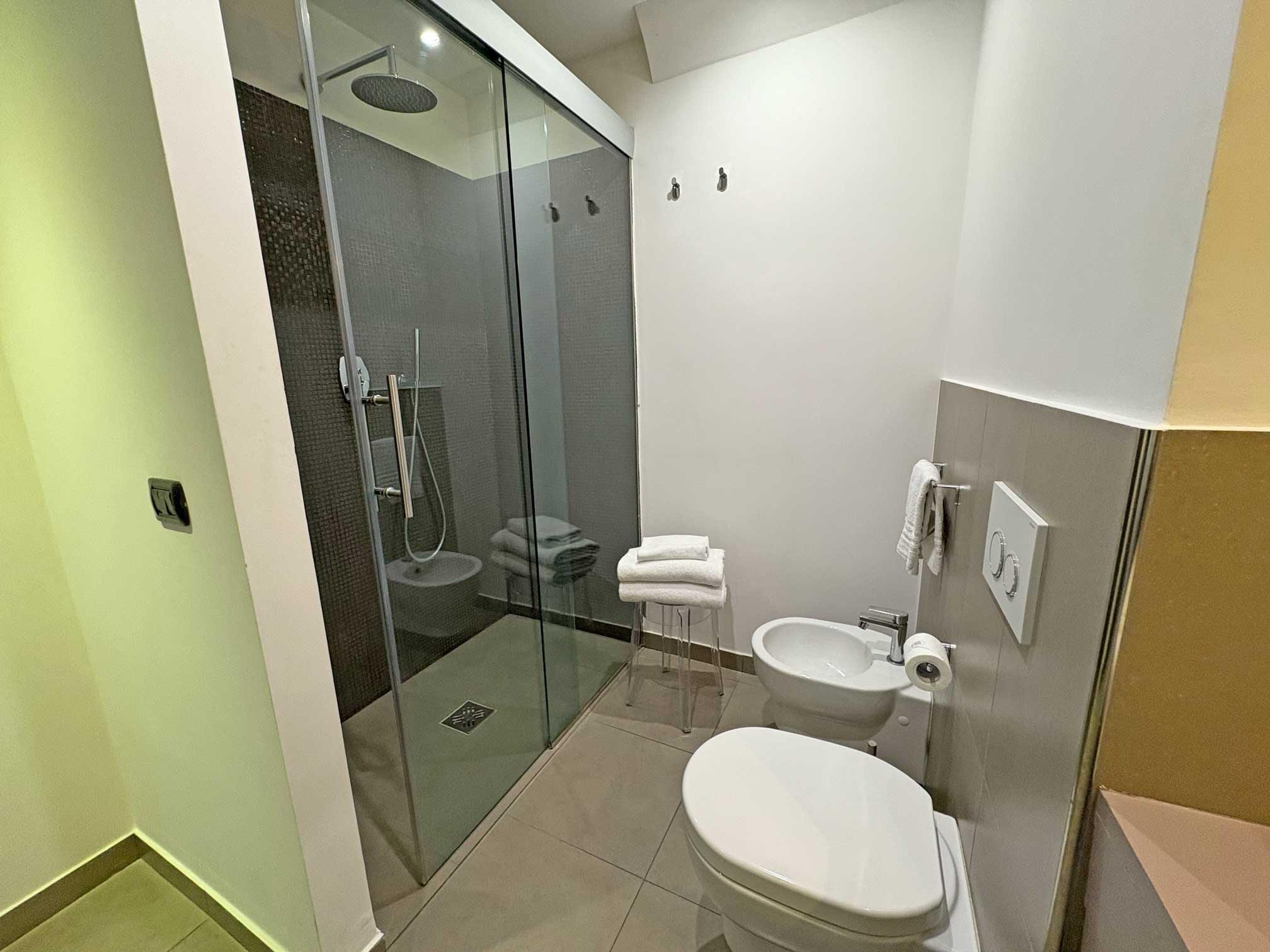 Spacious bathroom.