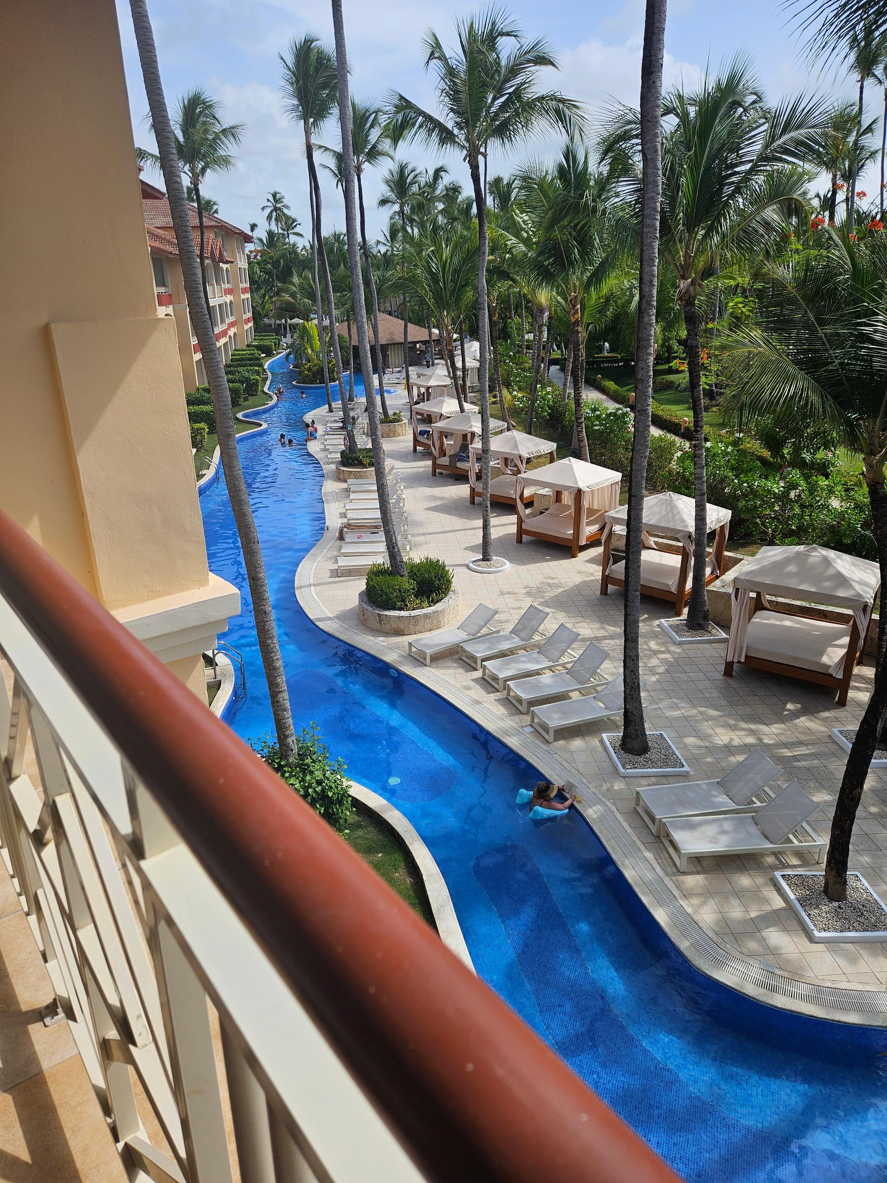 The pools were well maintained and not crowded, except during the foam pool party, which was a lot of fun!