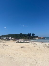 Praia muito limpa.