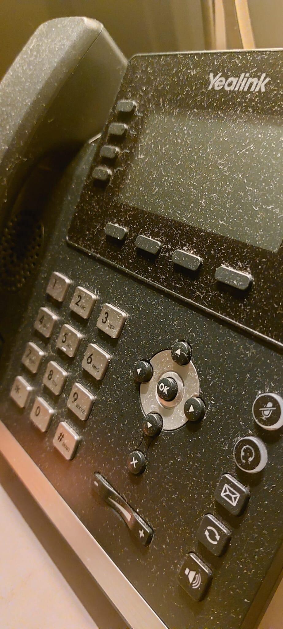 Vollkommen verstaubtes Telefon