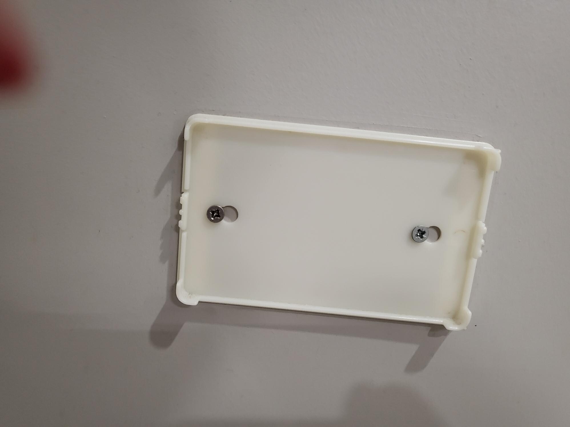 broken toilet roll holder