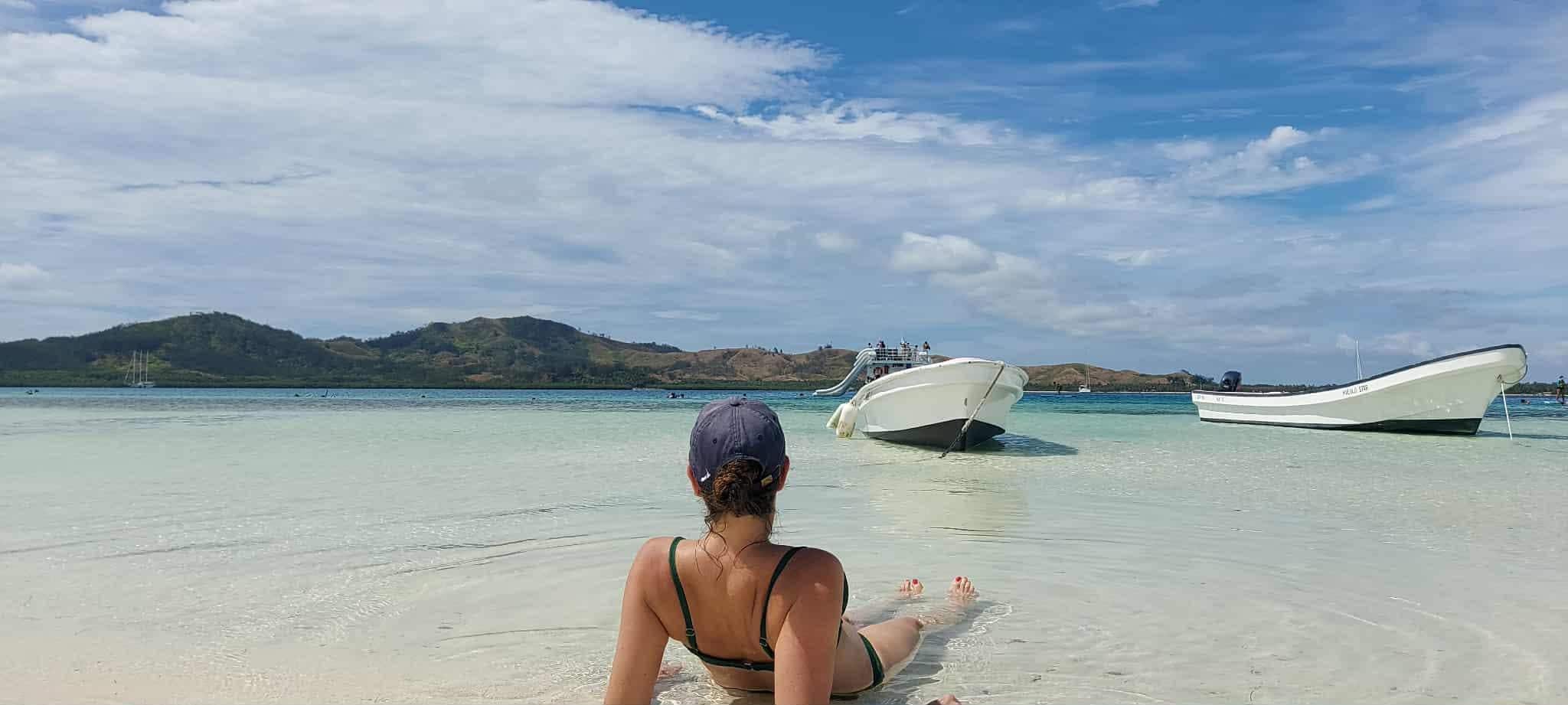 Boat trip out on sandbar 