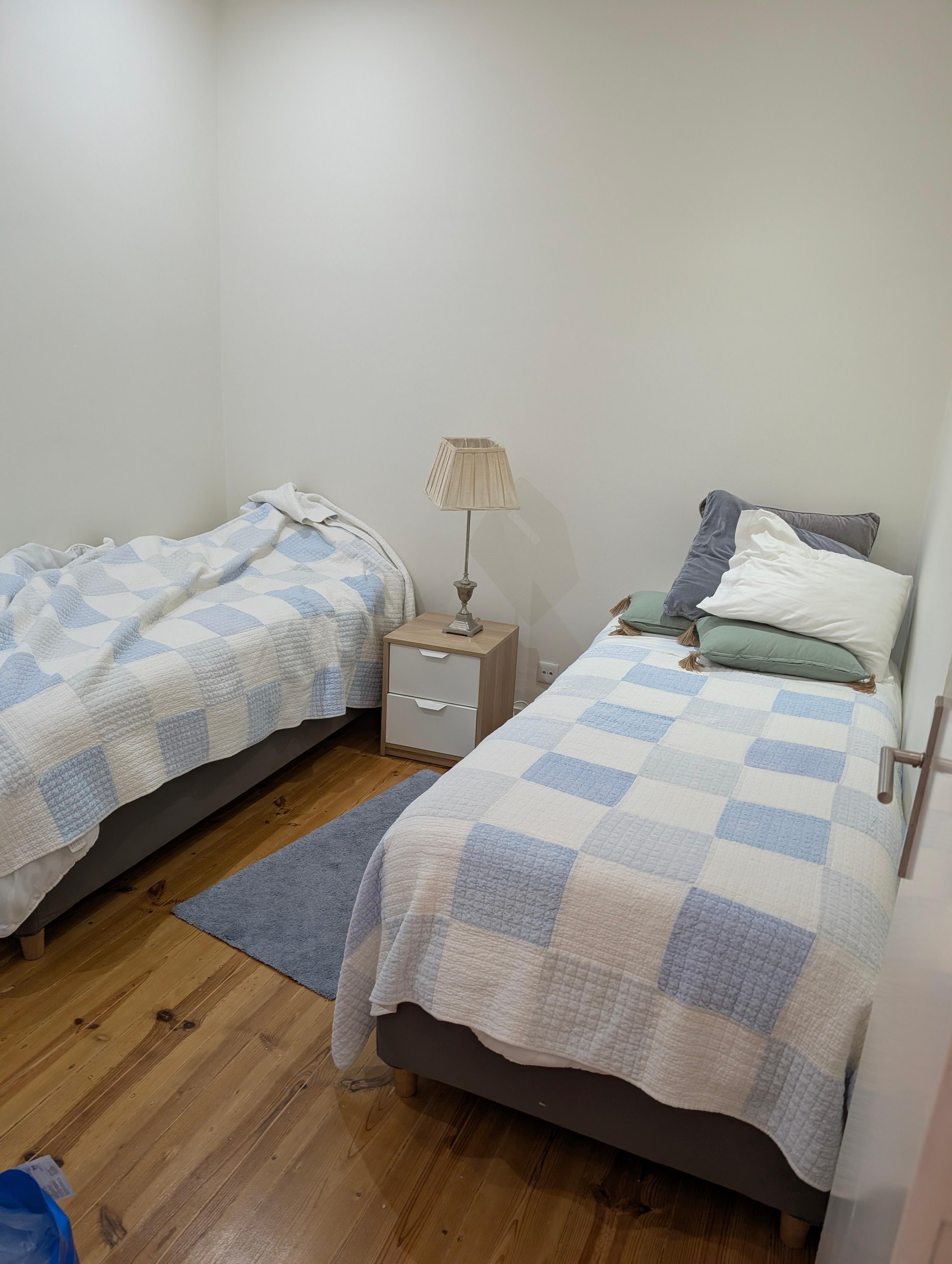 3rd bedroom (note this one doesn't have windows)