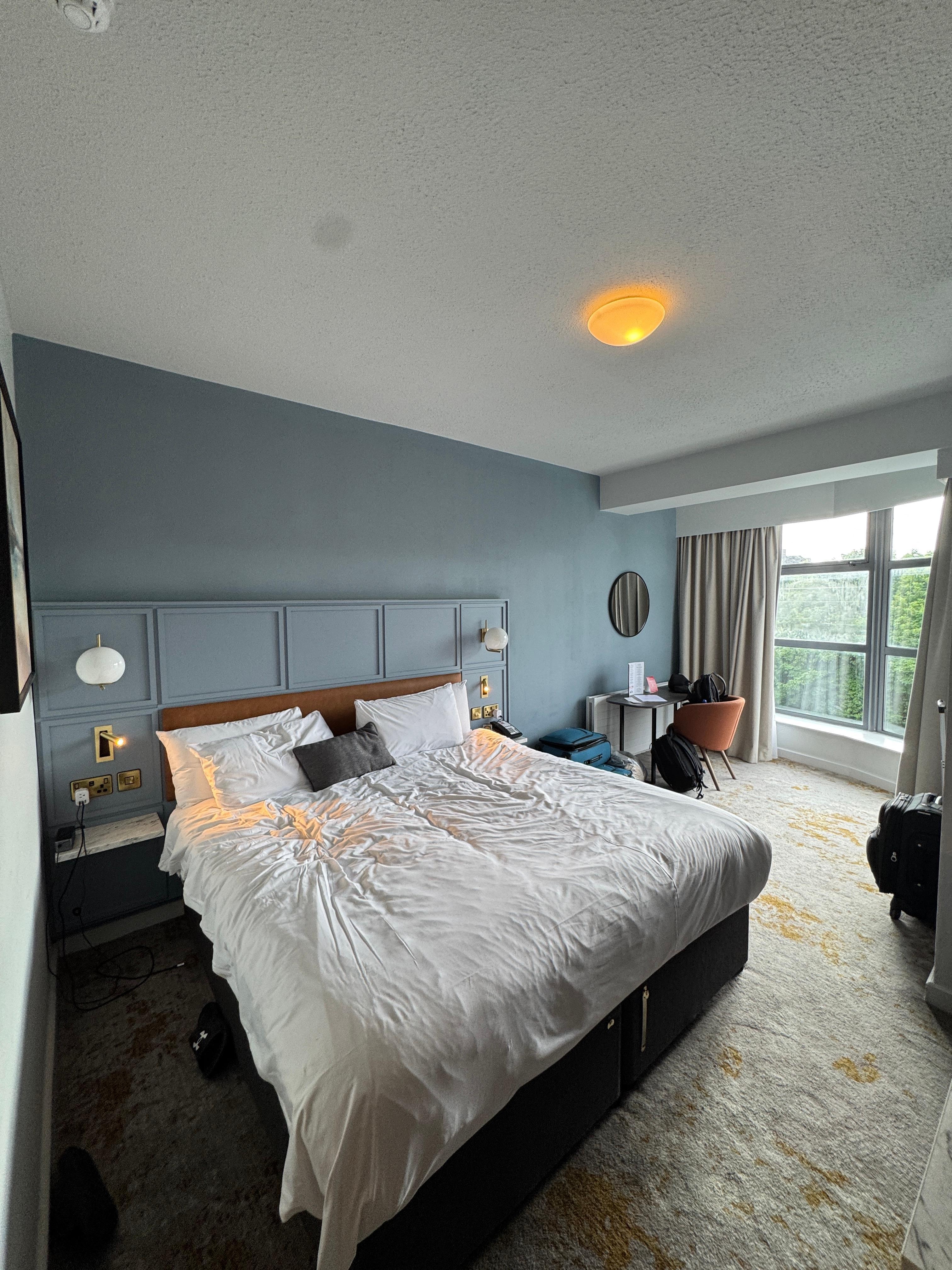 Executive Double Room (with view of the waterway)