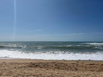 Aller à la plage à pieds le bonheur