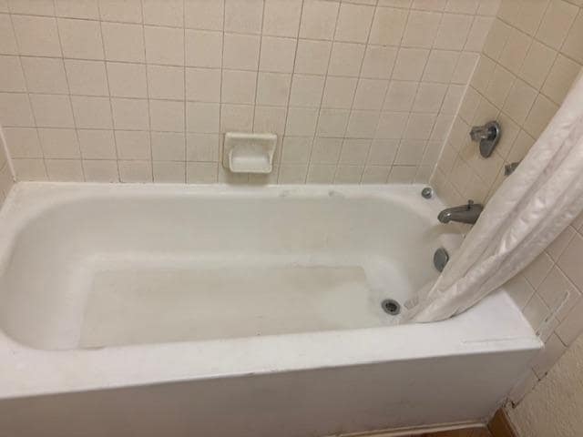 Bathroom is horrifying i didnt use it.