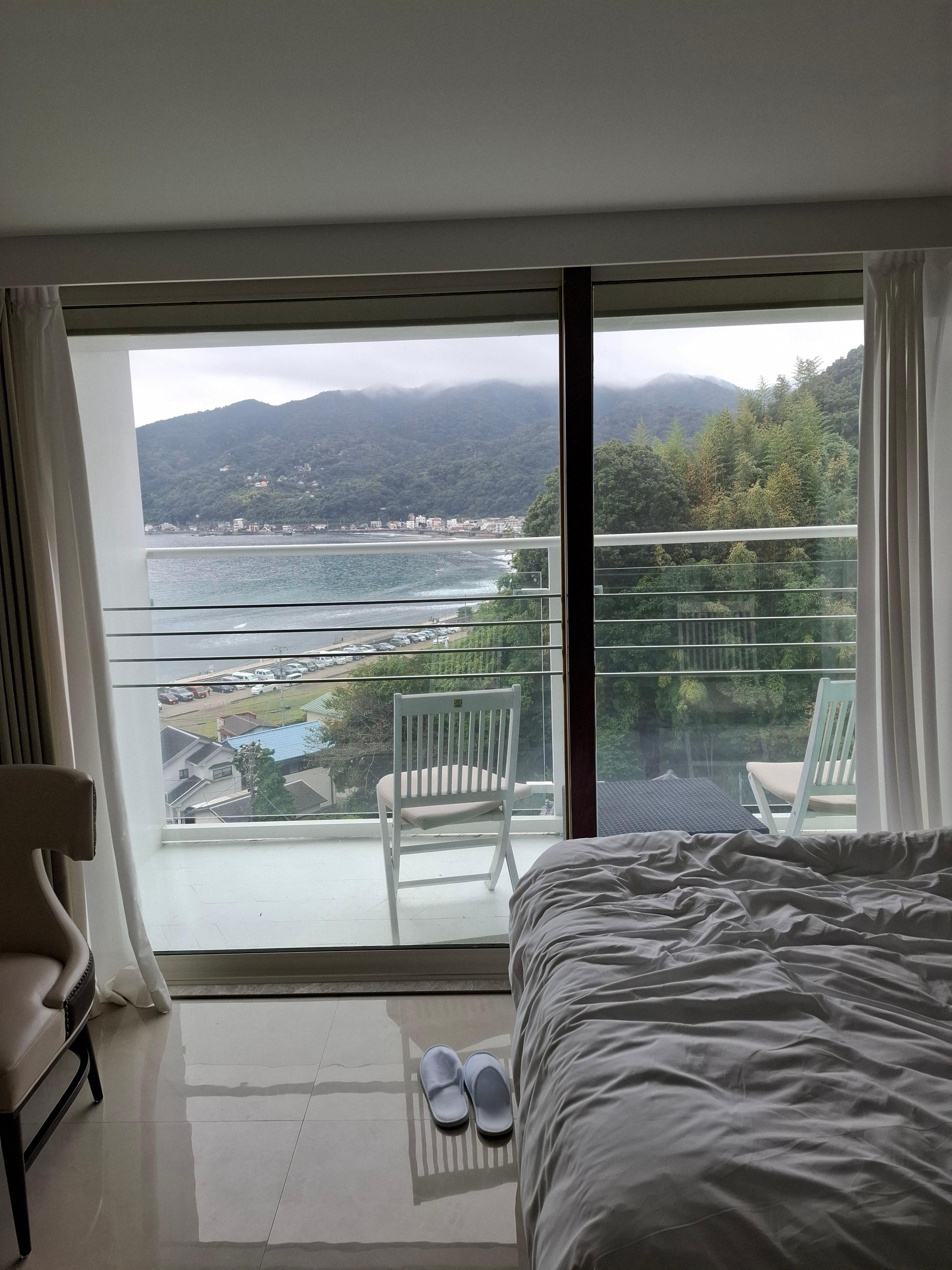 部屋からは海が見えました