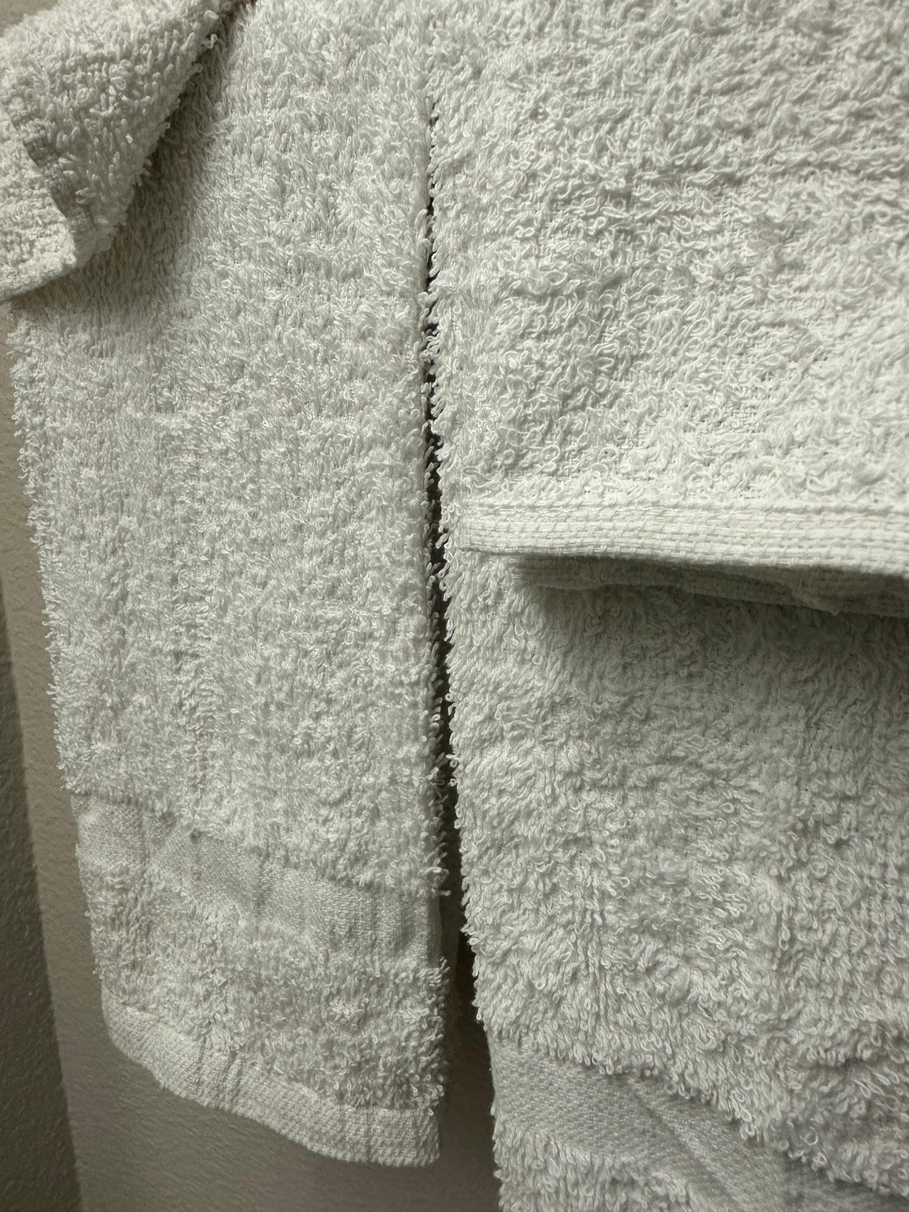 Crunchy crusty stiff scratchy hotel towels 