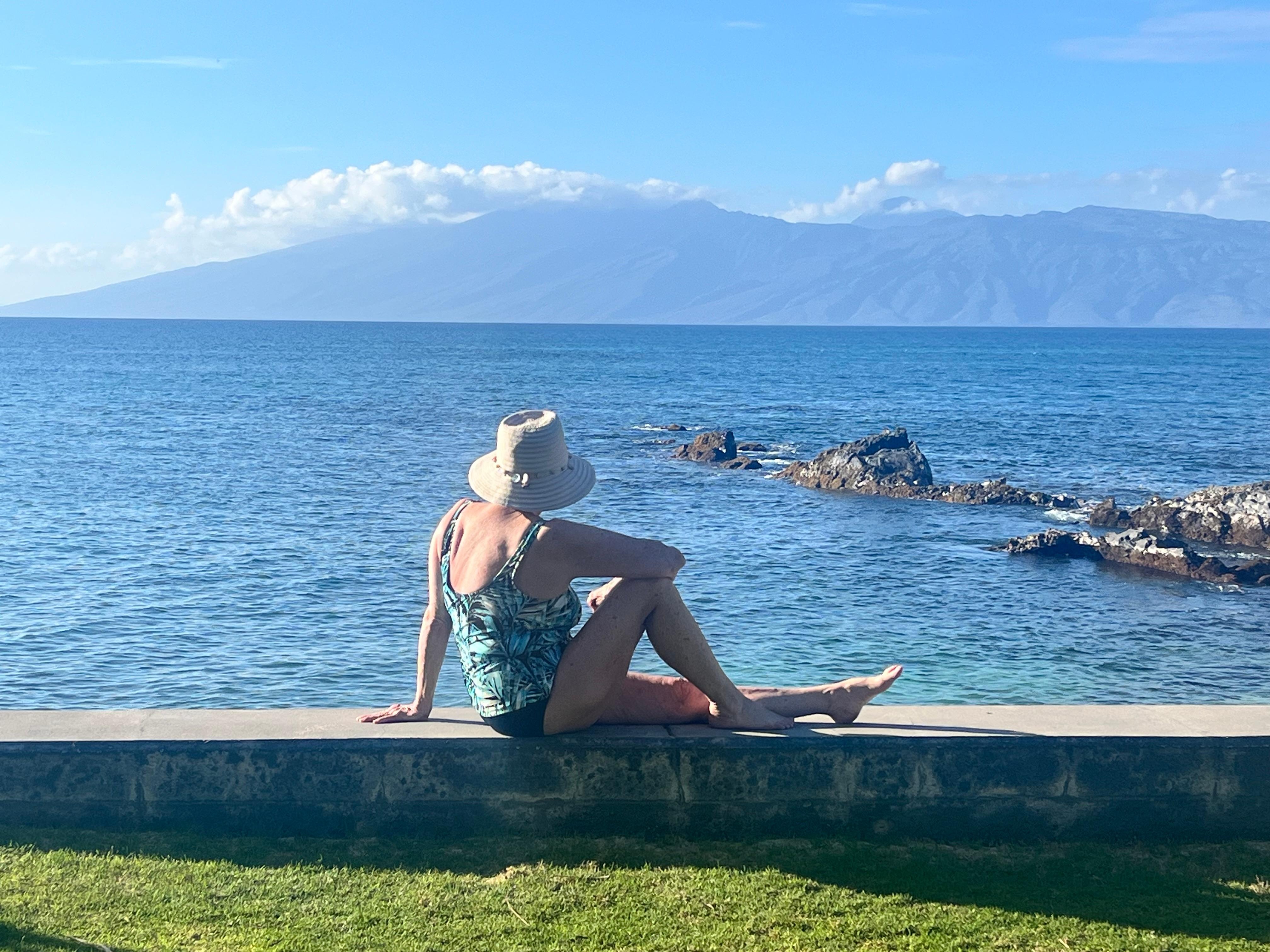 Watching whales, sea turtles and gorgeous views!