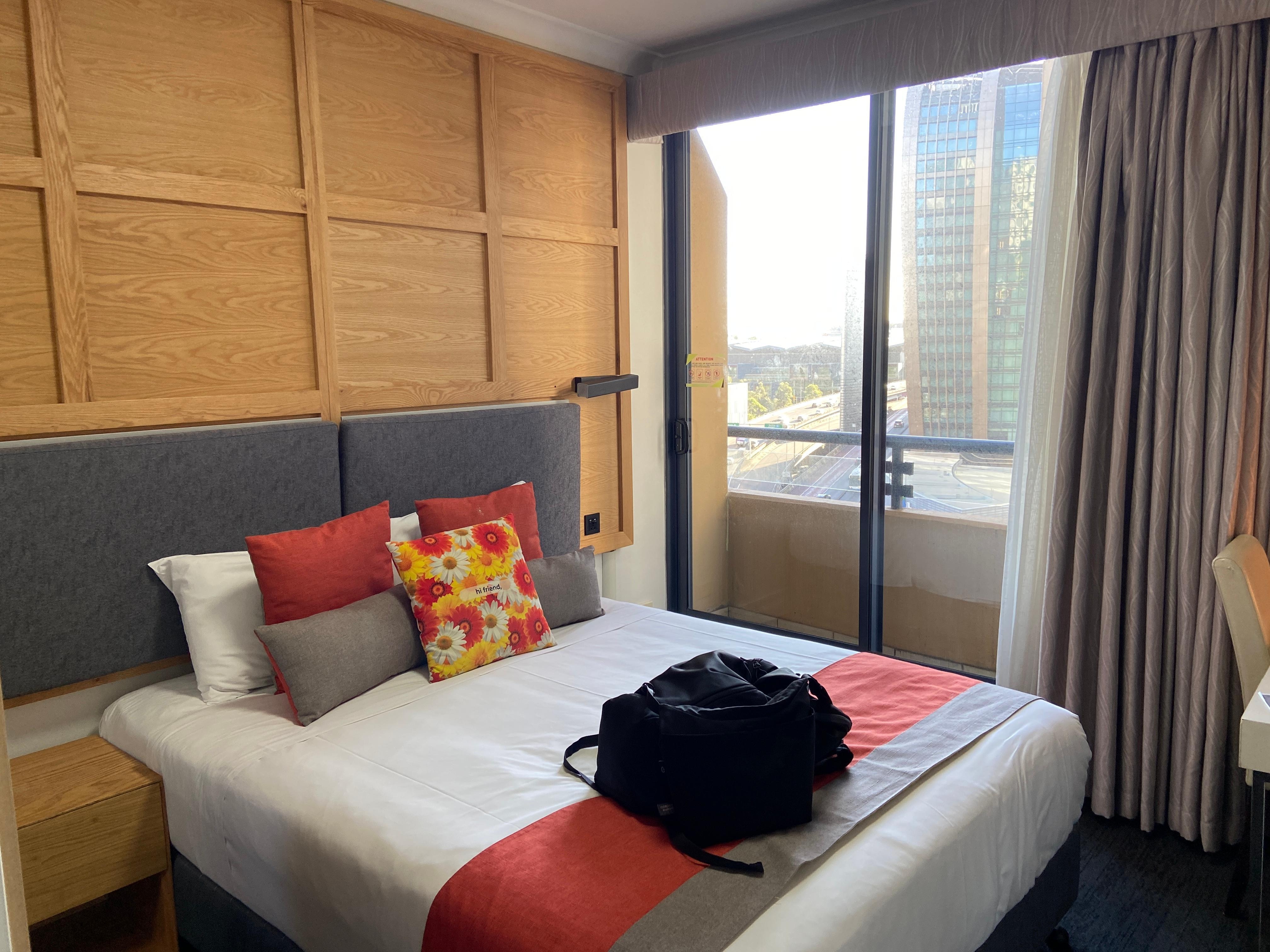 Bed, with many pillows