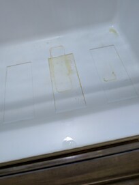 Fridge dirty, yellow slime