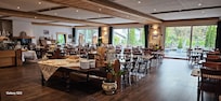 Salão do restaurante e café da manhã
