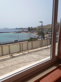 Beach jablillo.
Lovely beach to see fish.