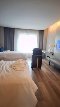 Two beds room, very spacious