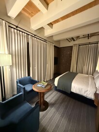 King room corner view