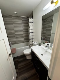I love me a clean bathroom away from home!