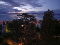 Vue de l'appartement en soirée