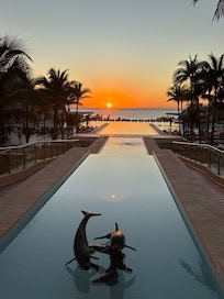 Beautiful view of the sunrise.