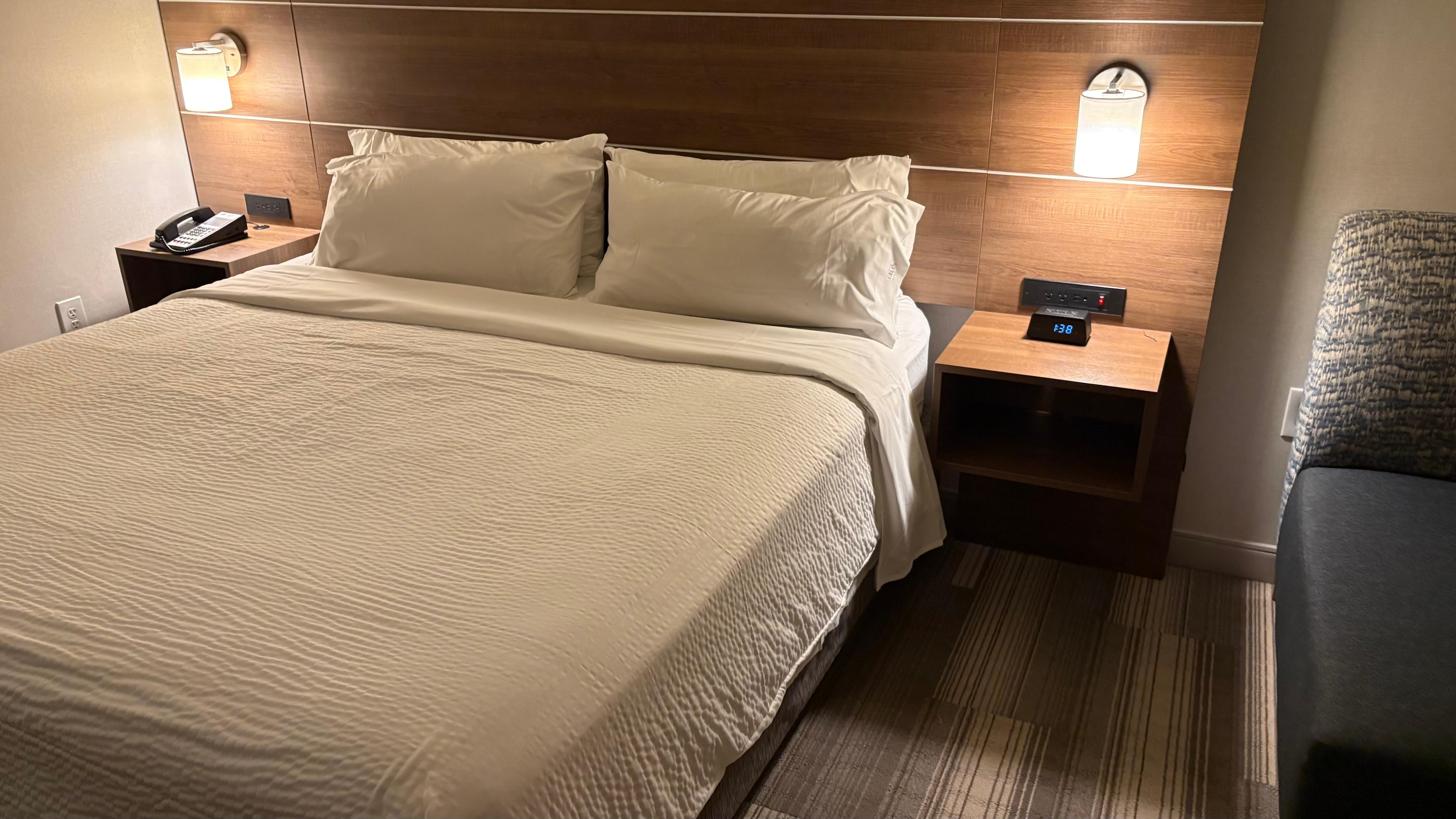 King size Bed