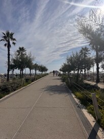 Boulevard uitzicht voor het hotel