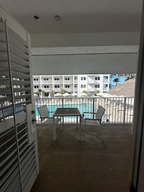 Jr suite pool view