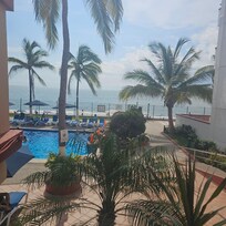 Second floor - pool