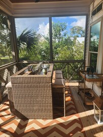 Screened in porch bar area