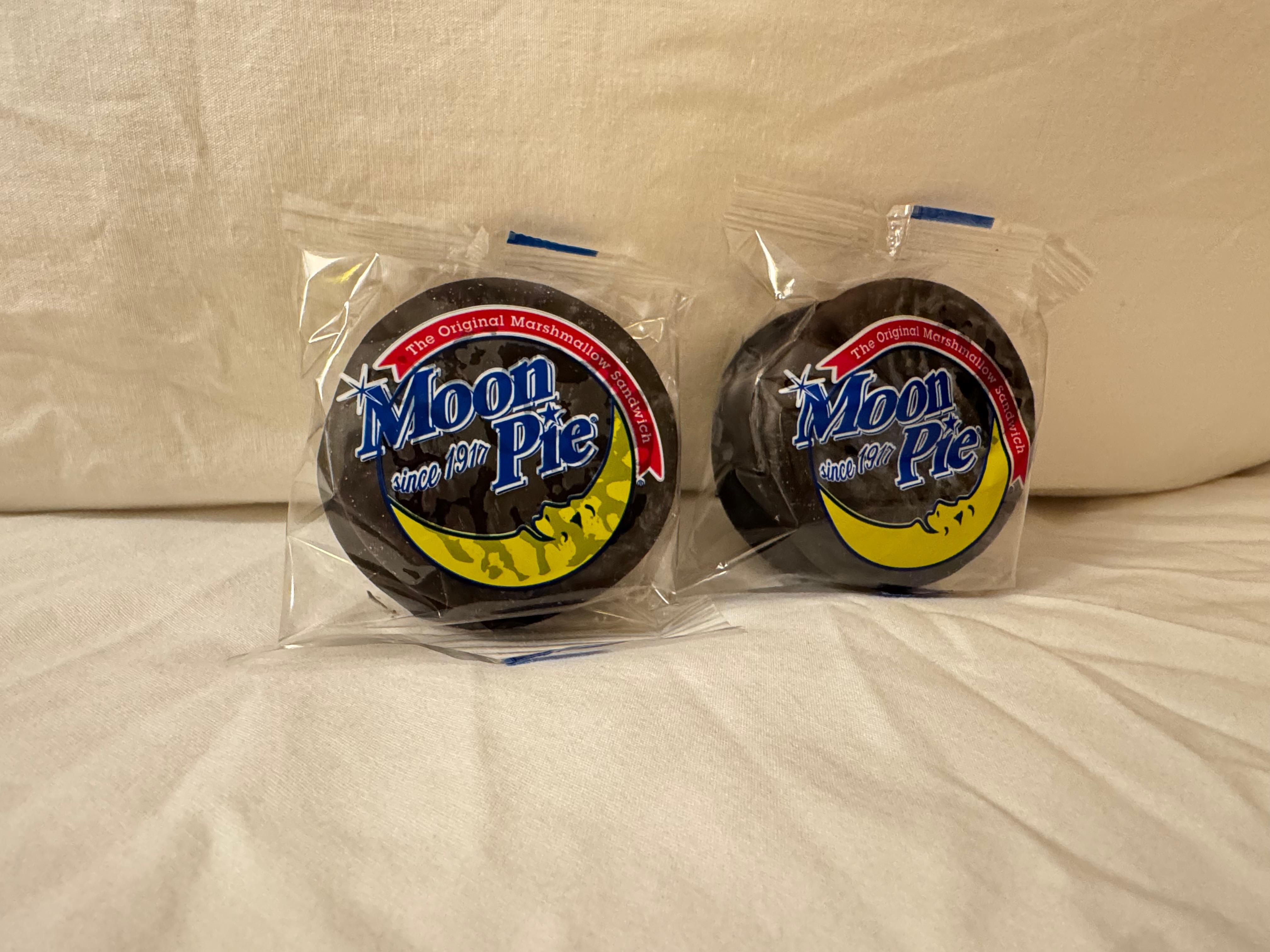 Complimentary moon cakes