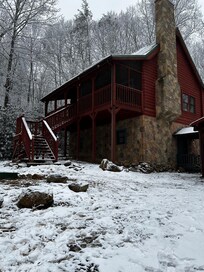 And it snowed again the night before we left, had to take a goodbye picture.