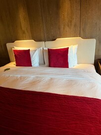 King size bed