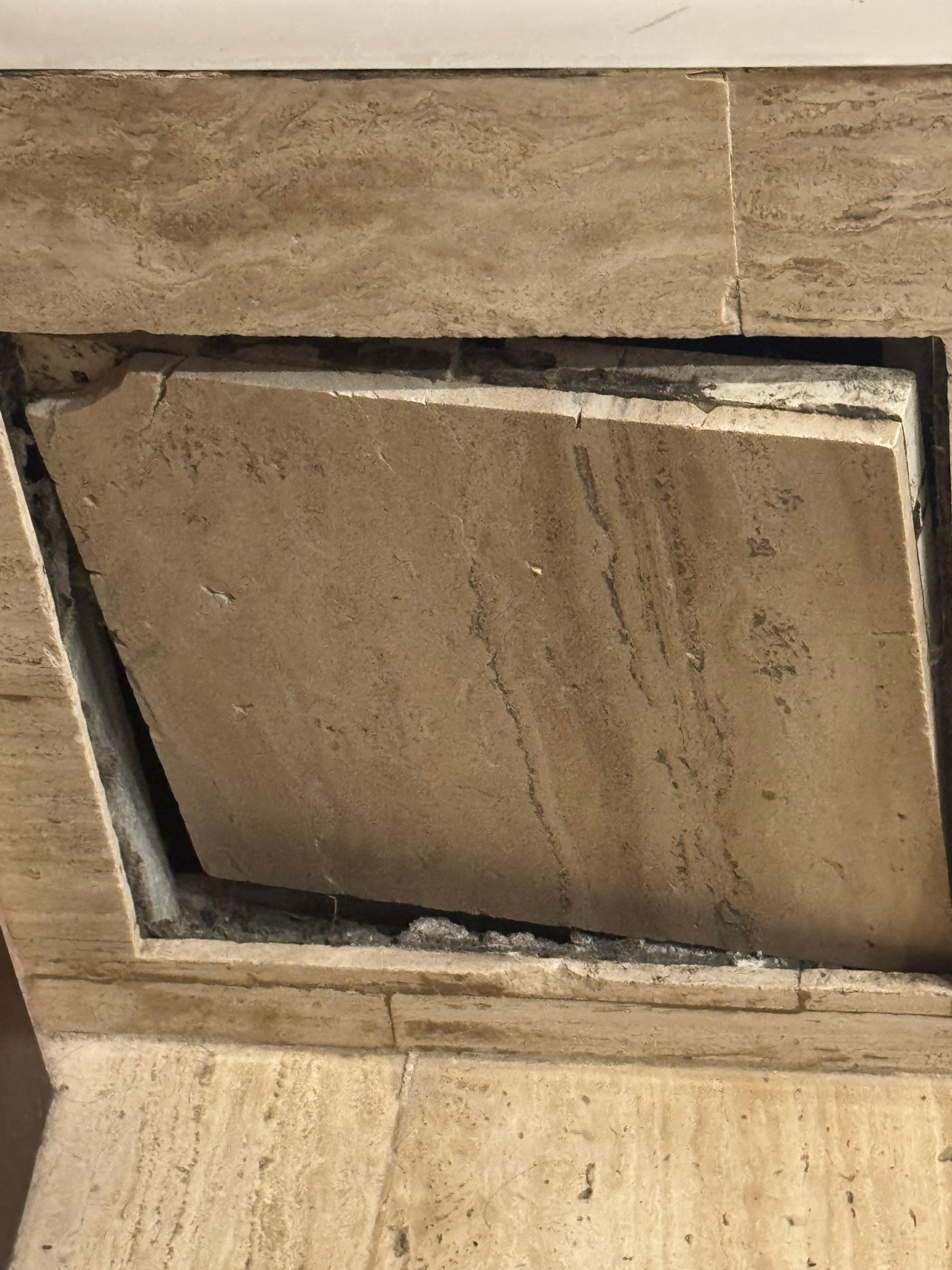 Loose slab wall .