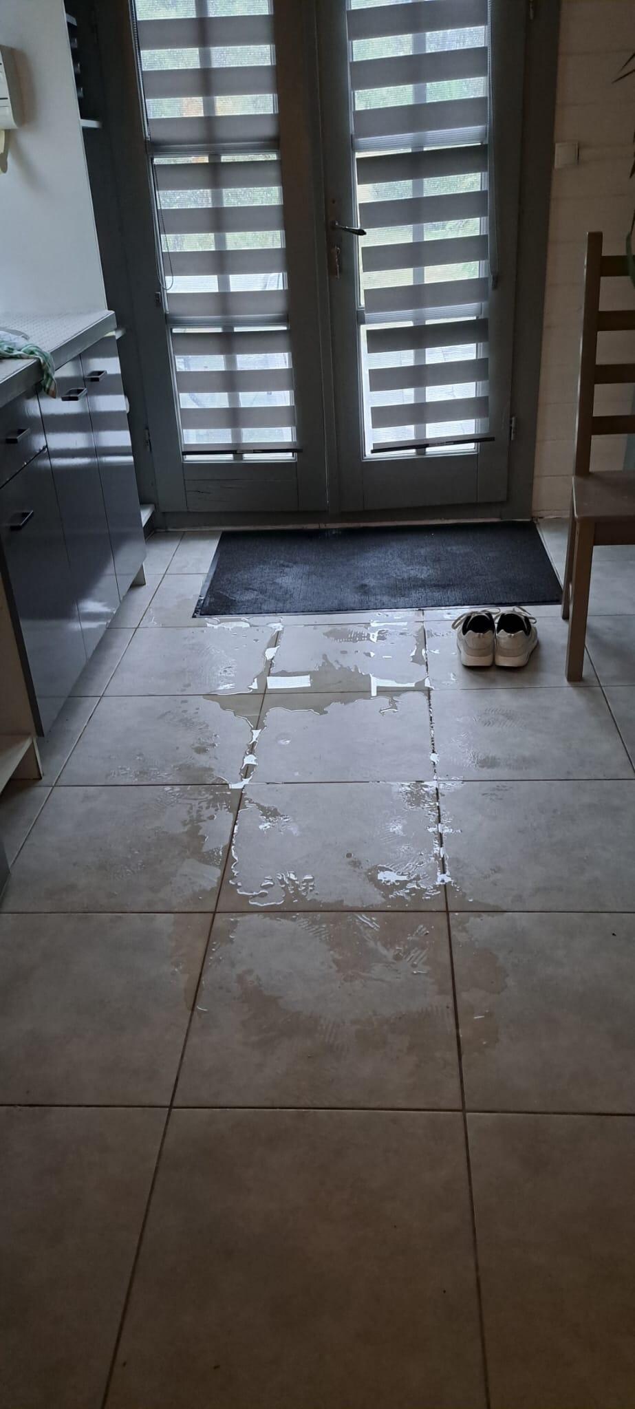 infiltration d'eau par la porte d’entrée