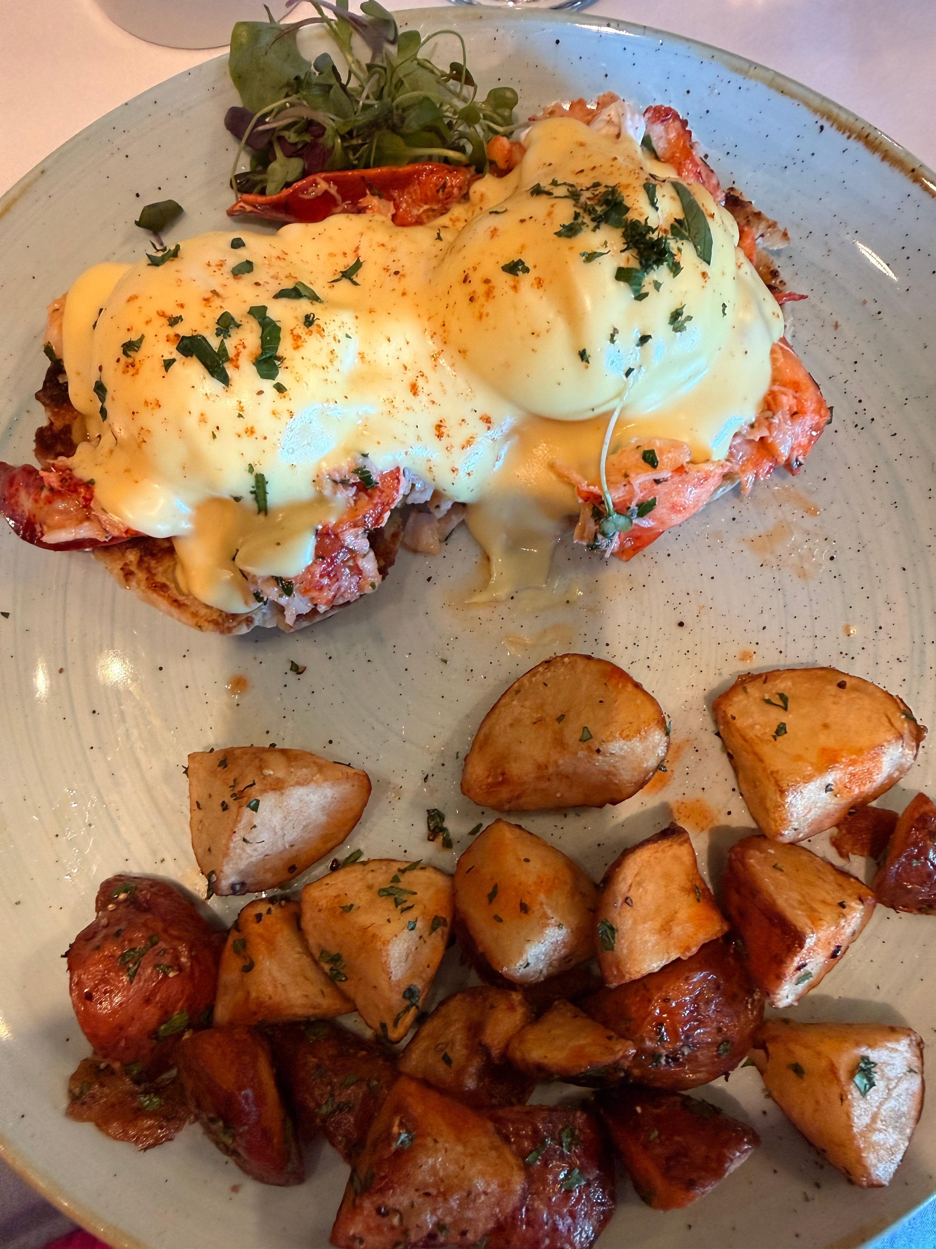 Lobster Benedict 