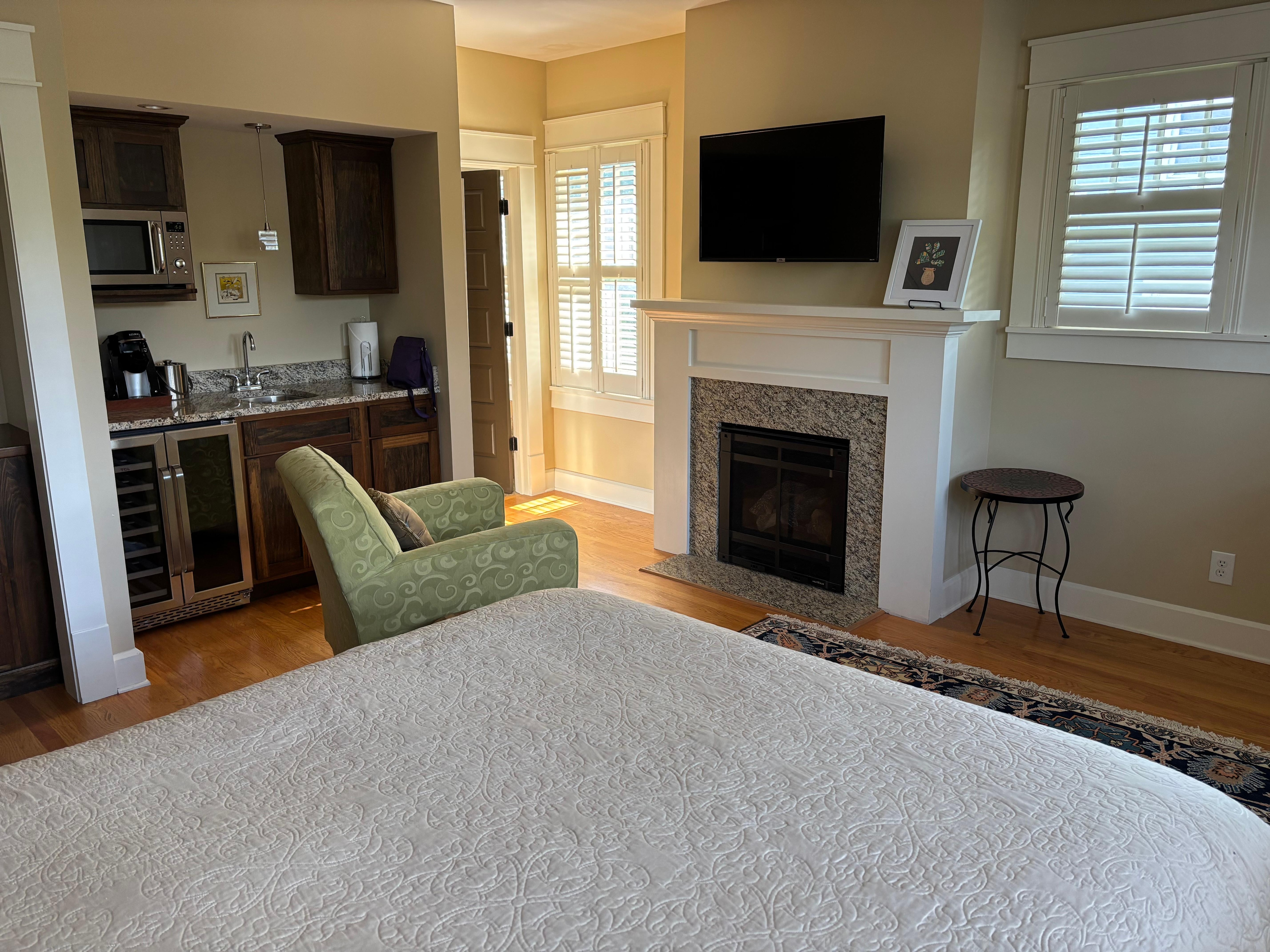 Includes timer controlled fireplace.