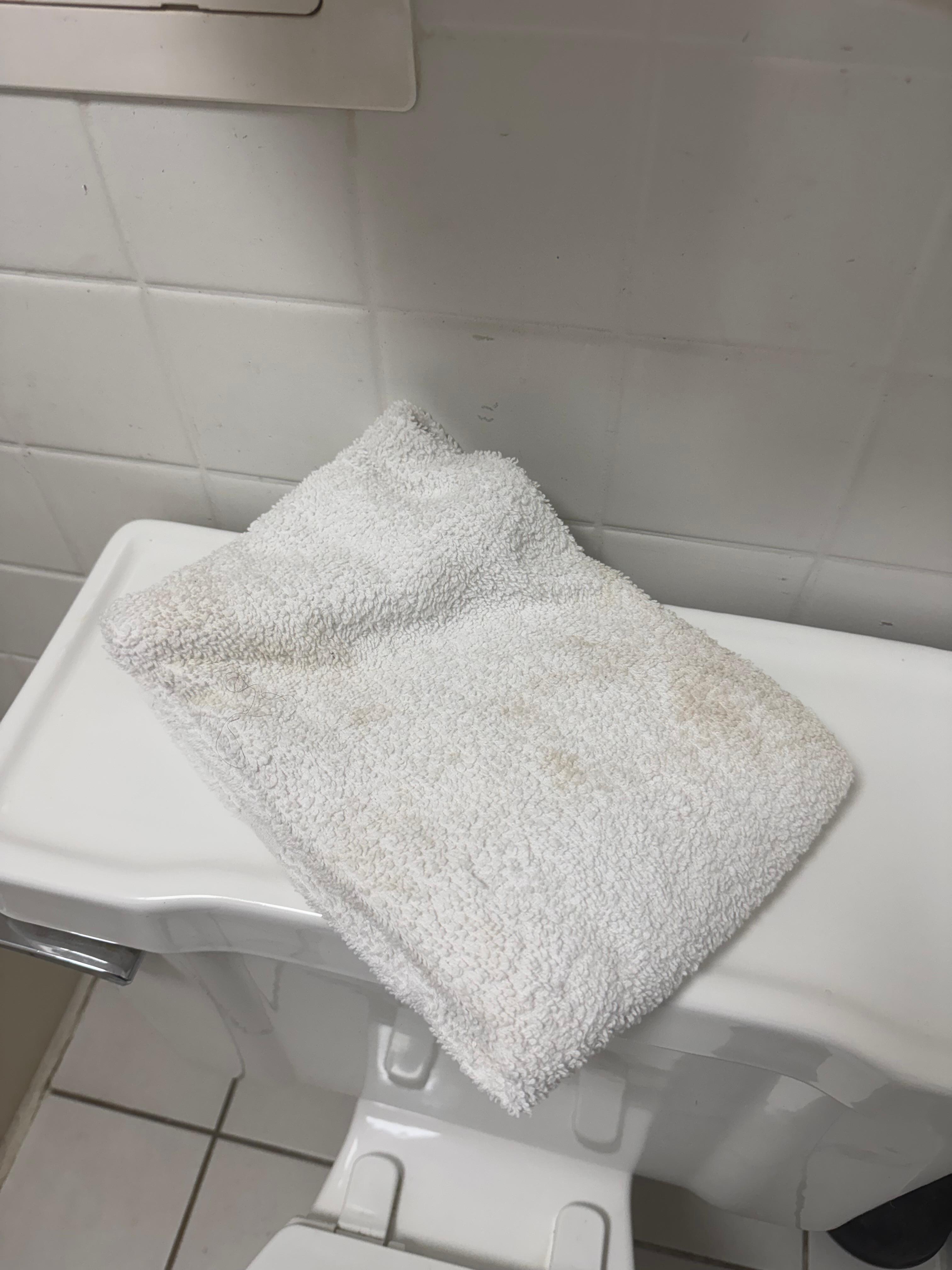 Dirty towel 