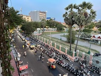 View from the patio on a weekend, as vendors begin to set up for the nearby Walk Street.