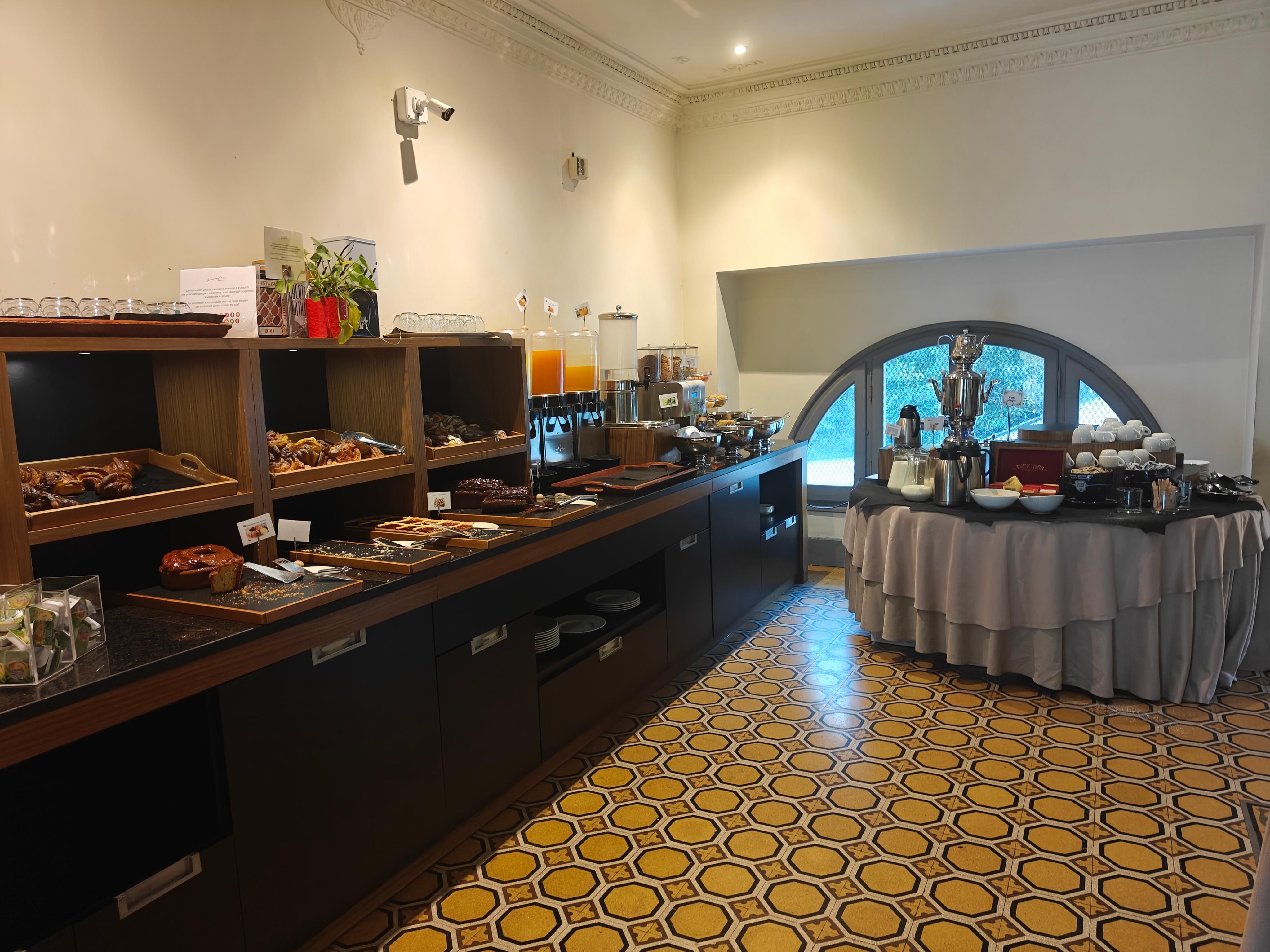 Aan de deze kant was het zoete eten.