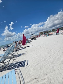 Removing umbrellas at 3pm